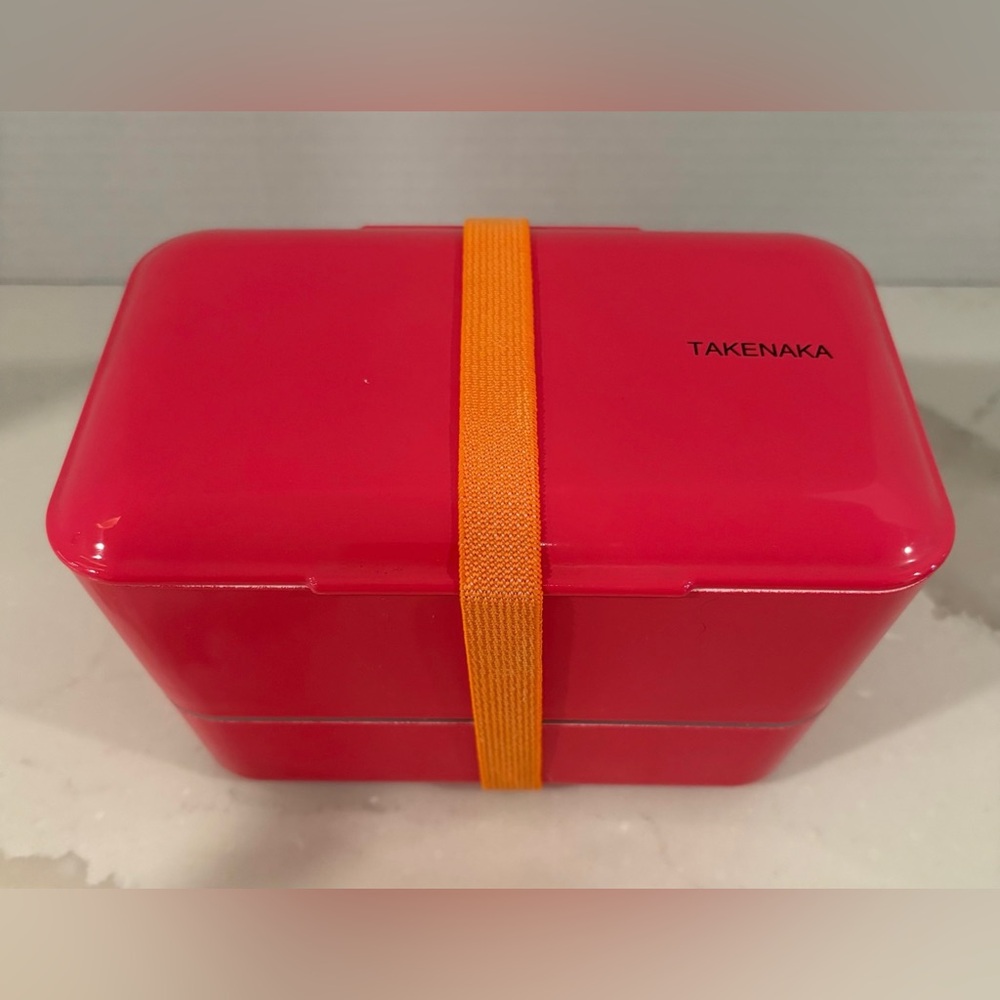 Like New Takenaka Bento Bite Dual Lunch Box Japanese-Style, Two-Tiered Bento Box
